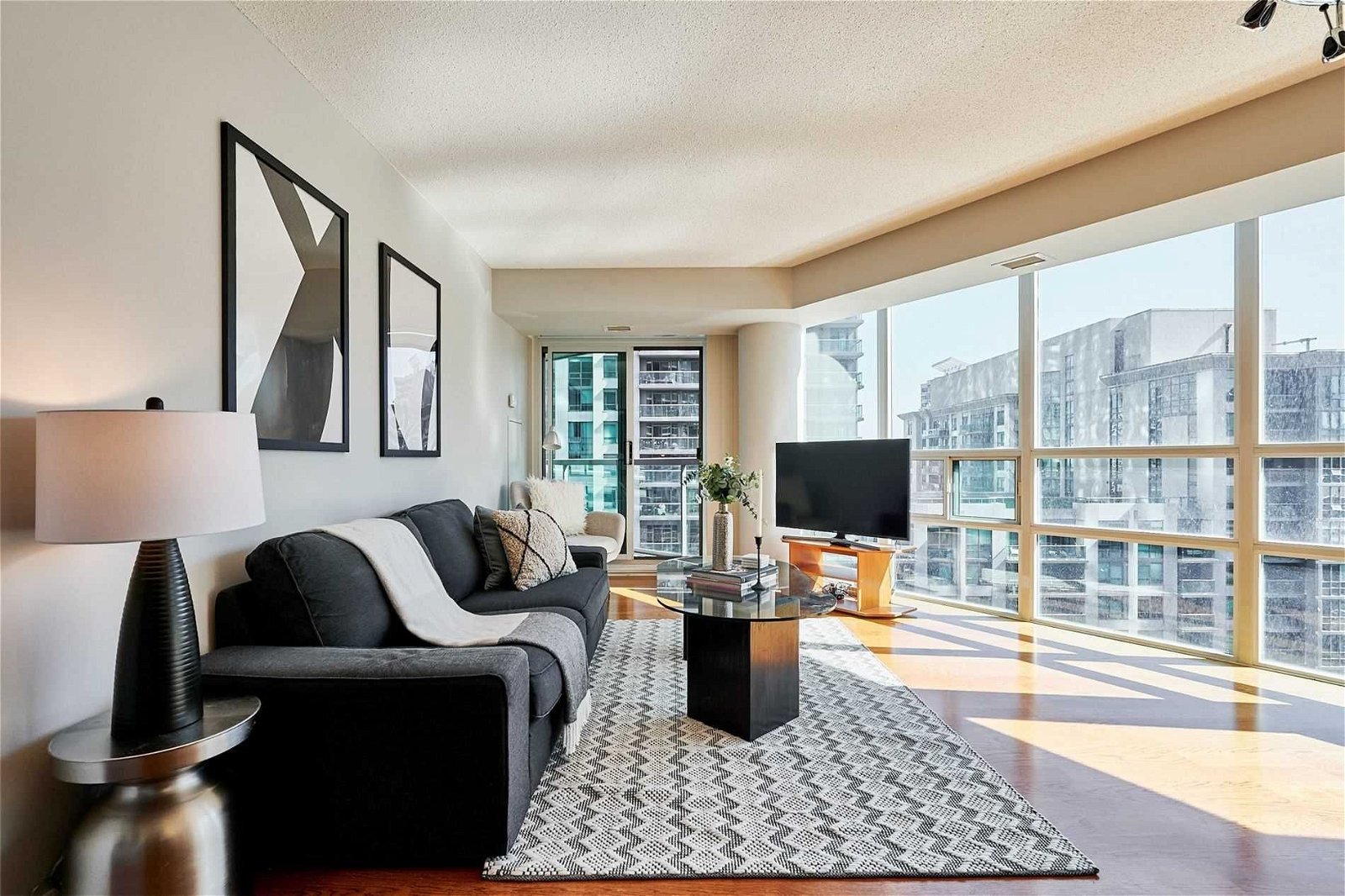 30 Grand Trunk Cres, unit 1711 for sale - image #1