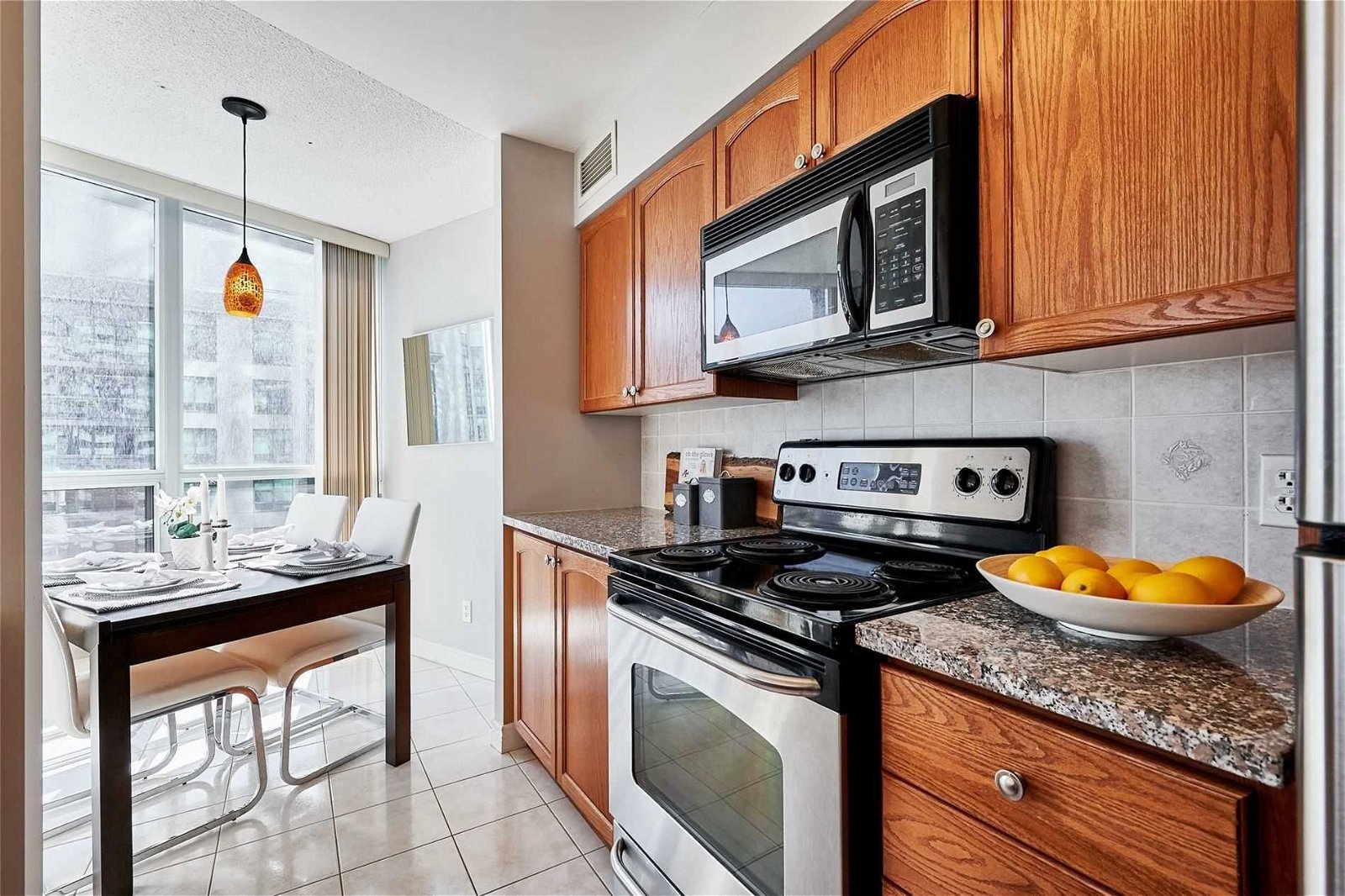 30 Grand Trunk Cres, unit 1711 for sale - image #15