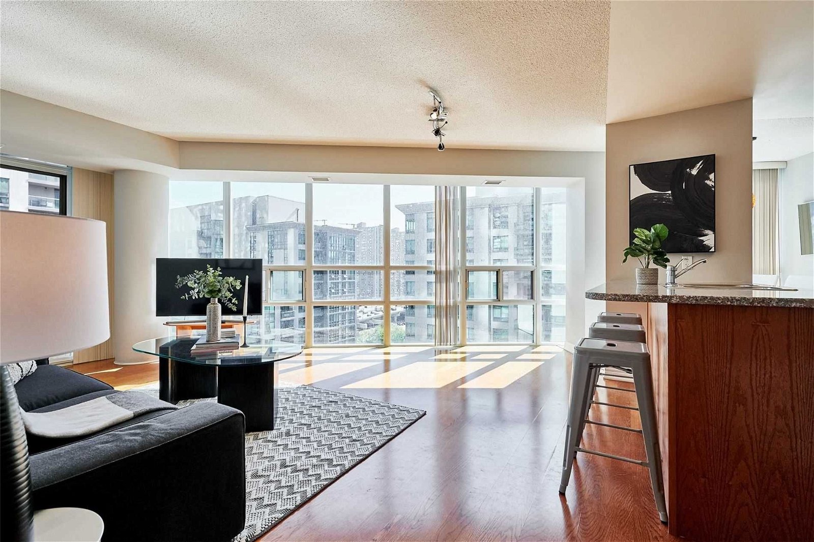30 Grand Trunk Cres, unit 1711 for sale - image #6