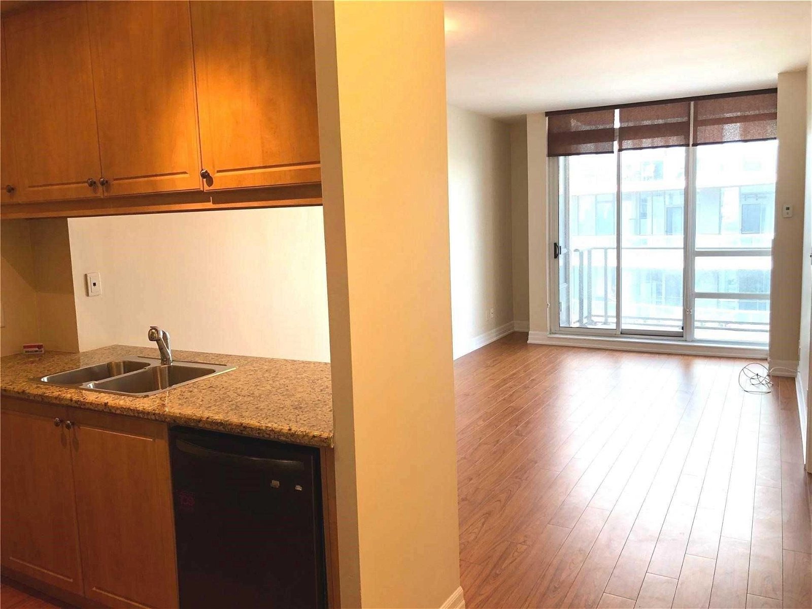 500 St Clair Ave W, unit 1802 for rent - image #10