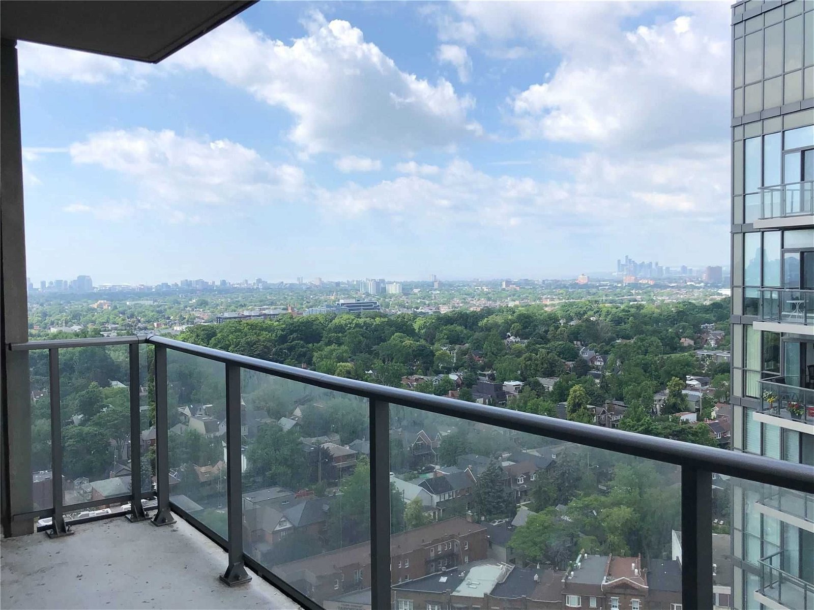 500 St Clair Ave W, unit 1802 for rent - image #4
