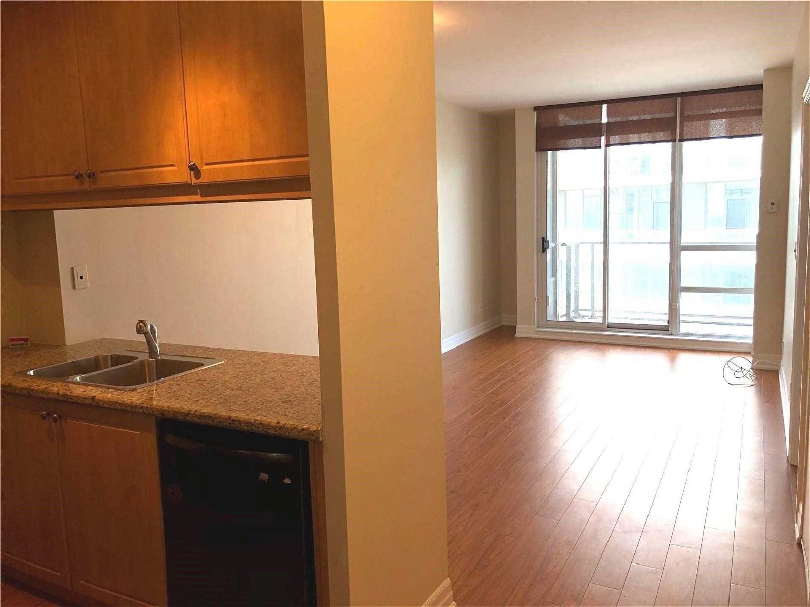 500 St Clair Ave W, unit 1802 for rent - image #9