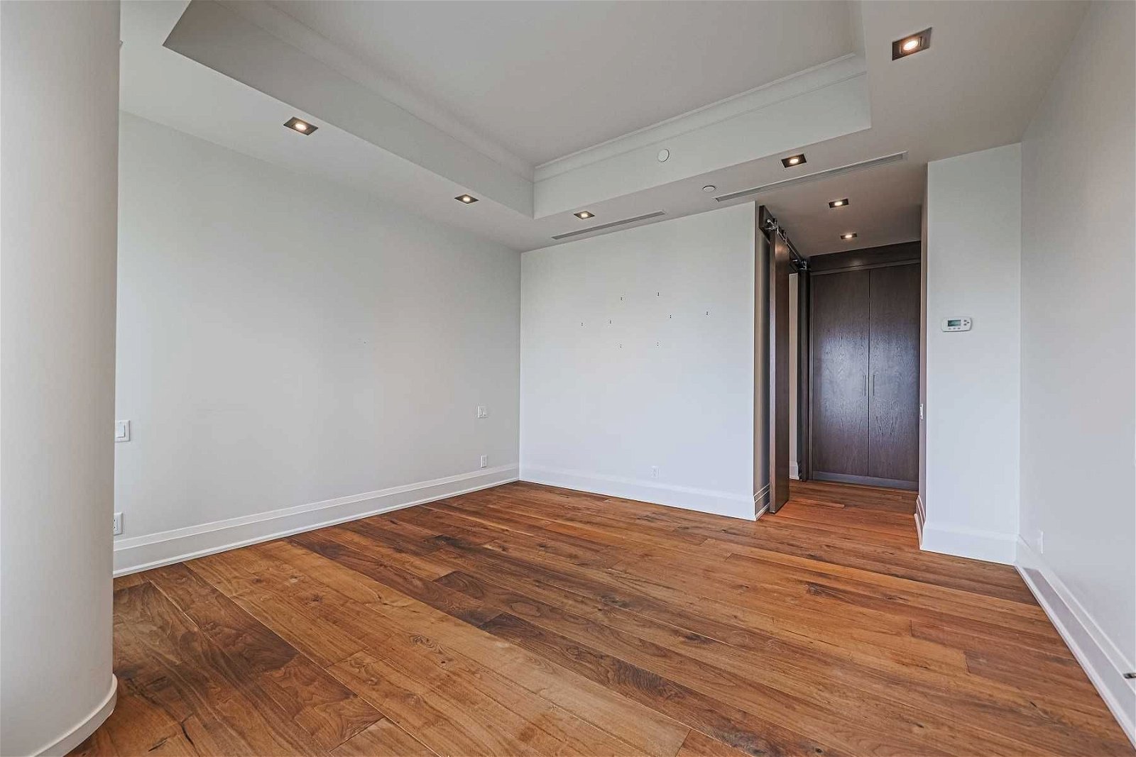 77 Charles St W, unit 1203 for rent - image #27