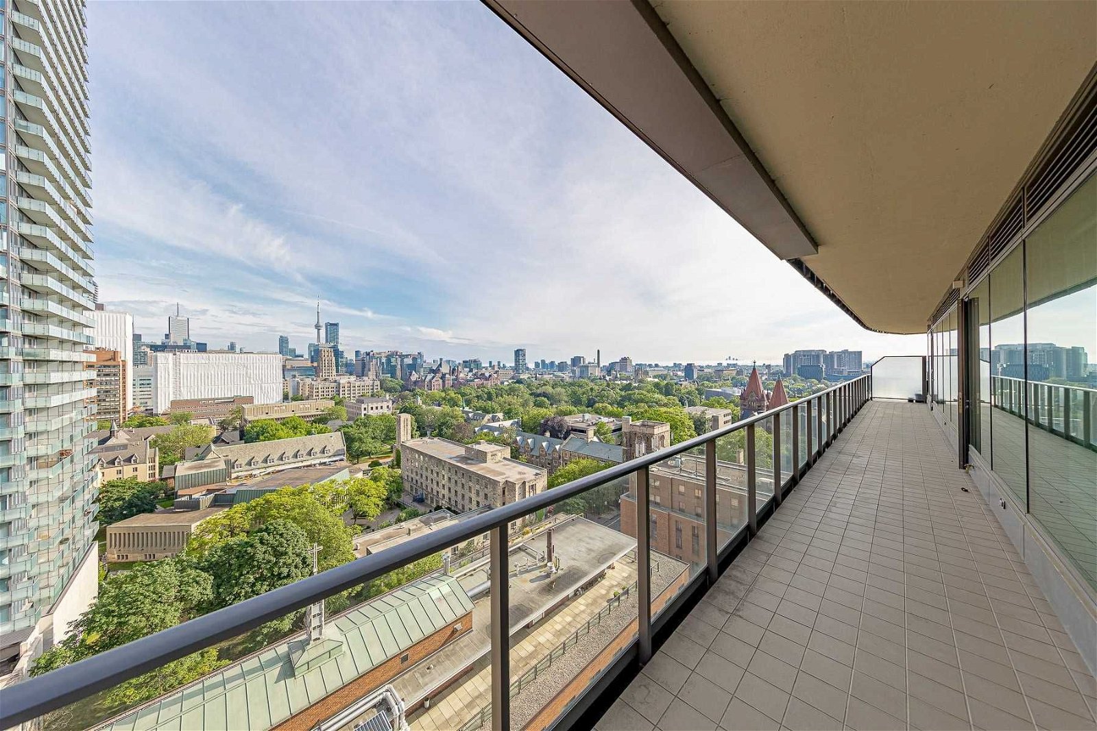 77 Charles St W, unit 1203 for rent - image #38