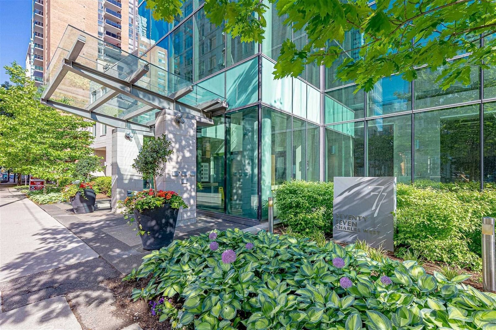 77 Charles St W, unit 1203 for rent - image #39
