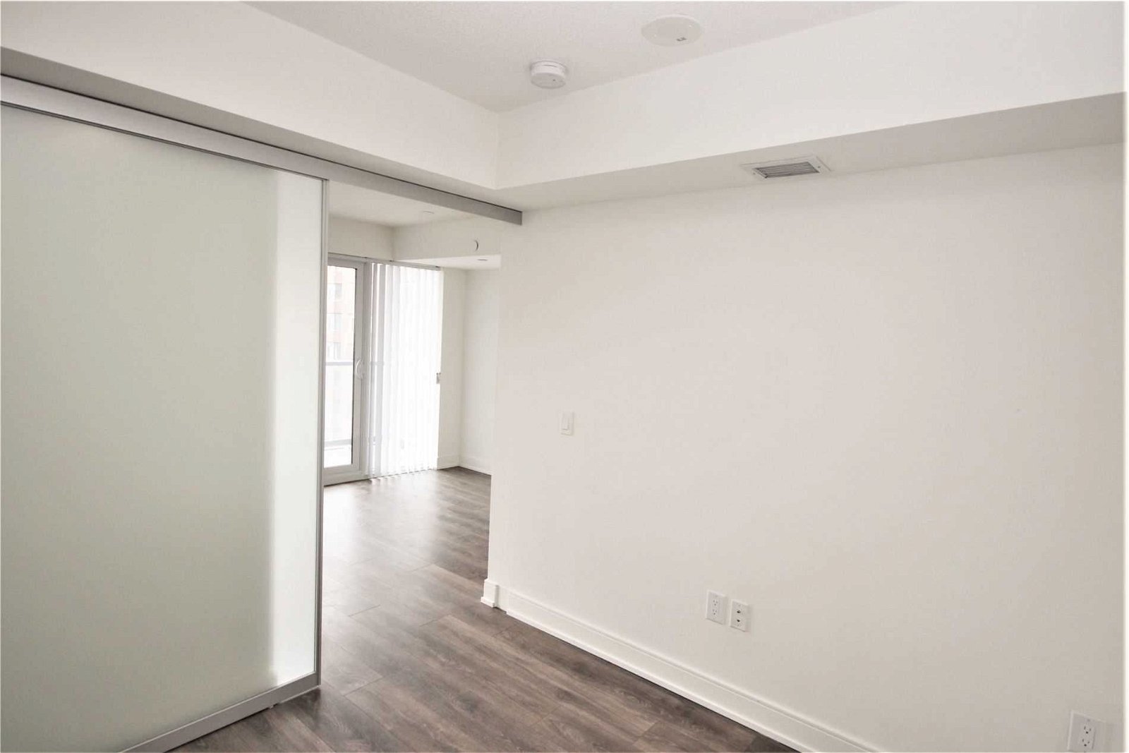 89 Mcgill St, unit 1507 for rent - image #9