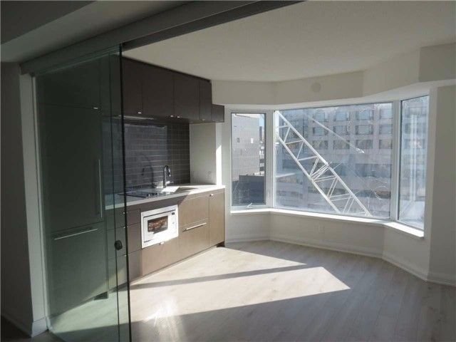 155 Yorkville Ave, unit 1510 for sale - image #6