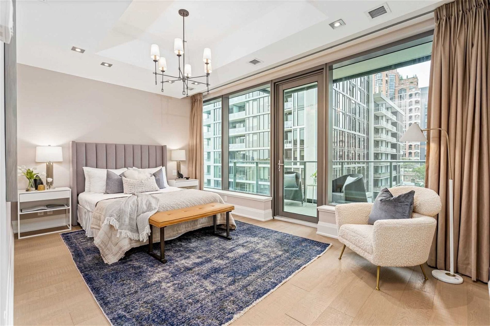 77 Charles St W, unit 601 for sale - image #7