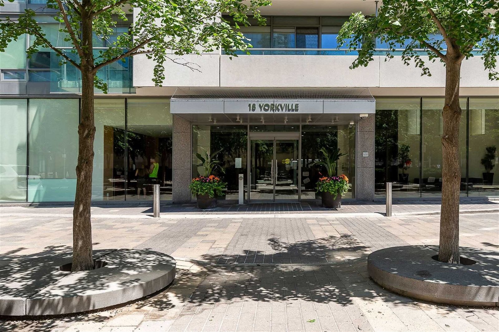 18 Yorkville Ave, unit 3102 for rent - image #1