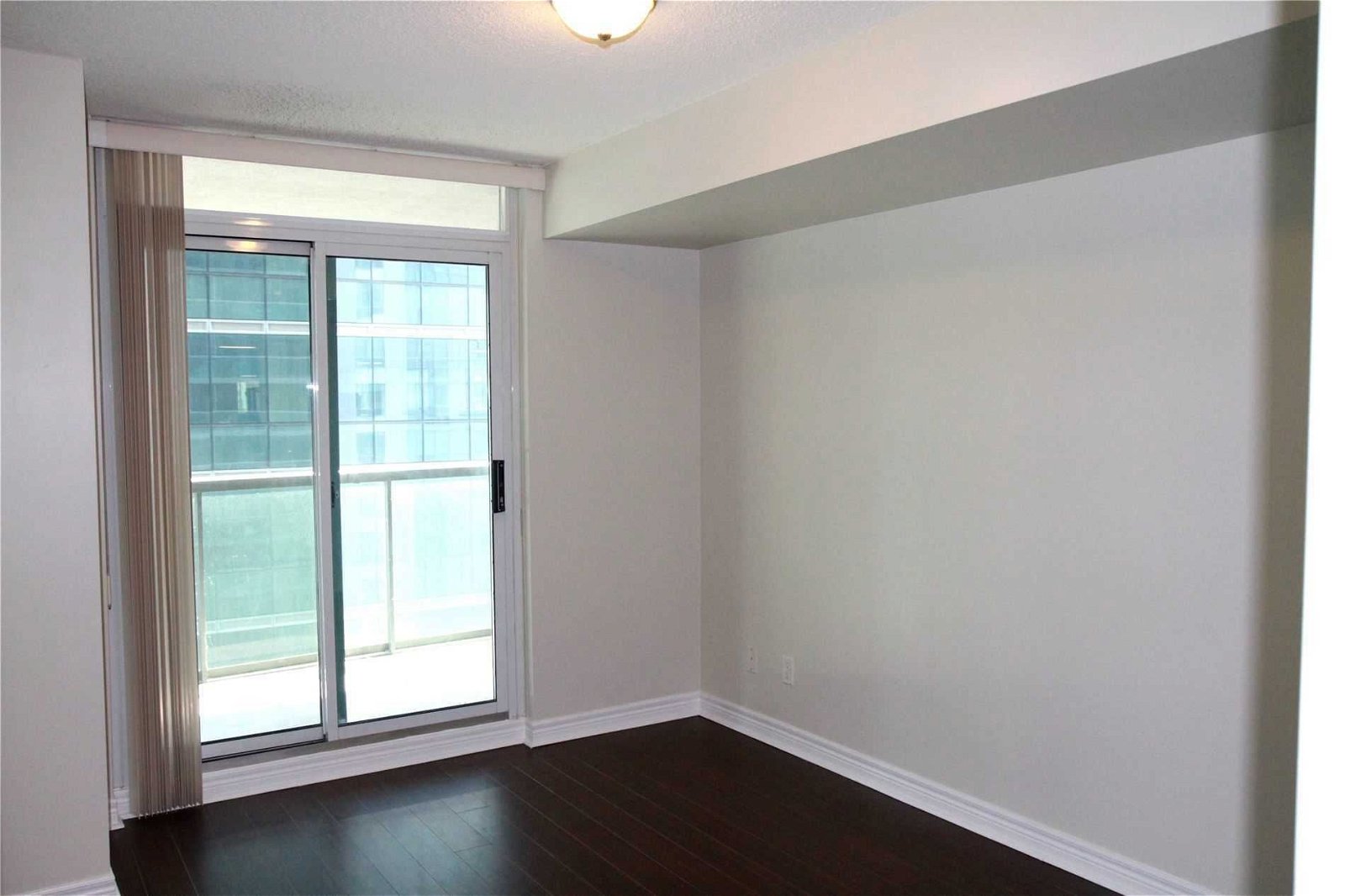 30 Grand Trunk Cres, unit 1707 for rent - image #18