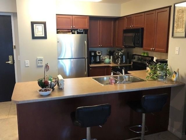30 Grand Trunk Cres, unit 2805 for rent - image #1