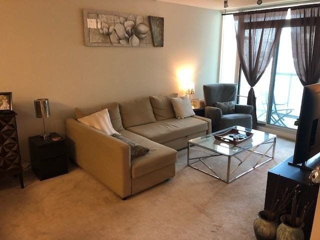 30 Grand Trunk Cres, unit 2805 for rent - image #34