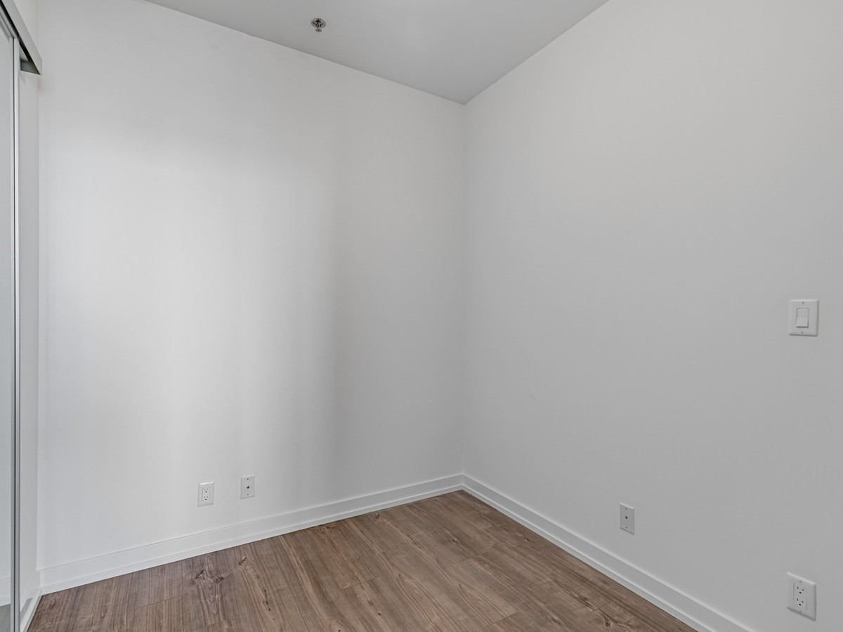 203 College St, unit 3005 for rent - image #17