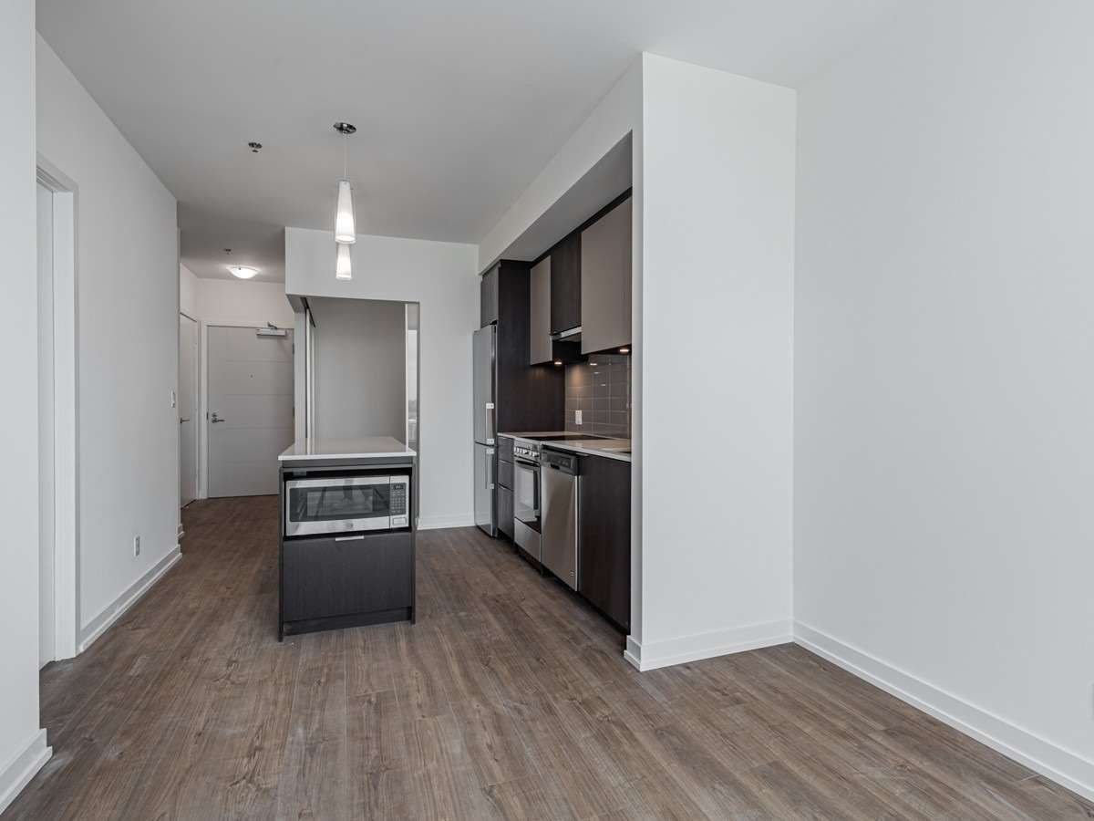 203 College St, unit 3005 for rent - image #5