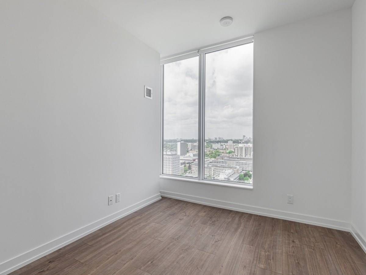 203 College St, unit 3005 for rent - image #9