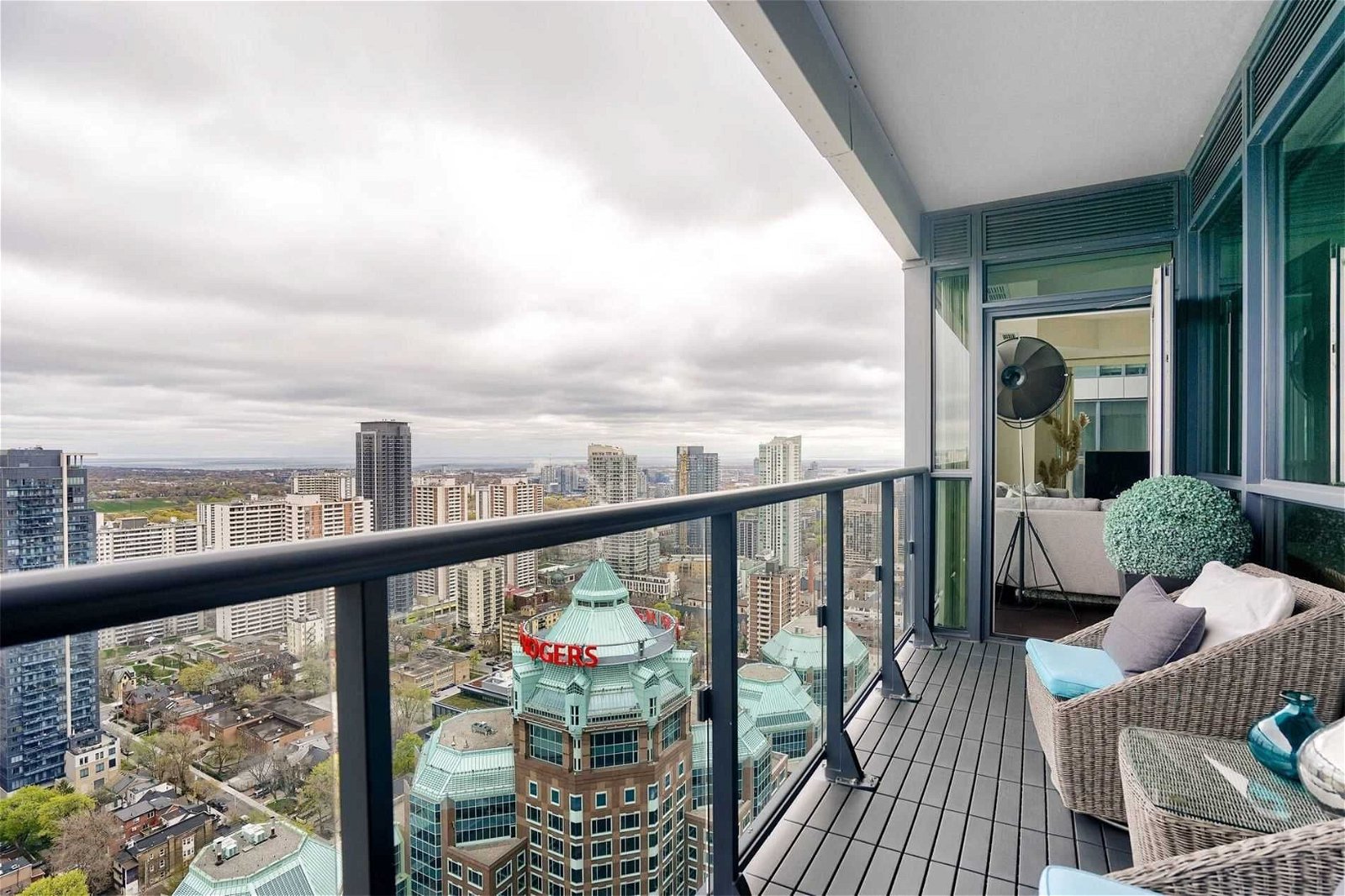 28 Ted Rogers Way, unit 3810 for sale - image #14