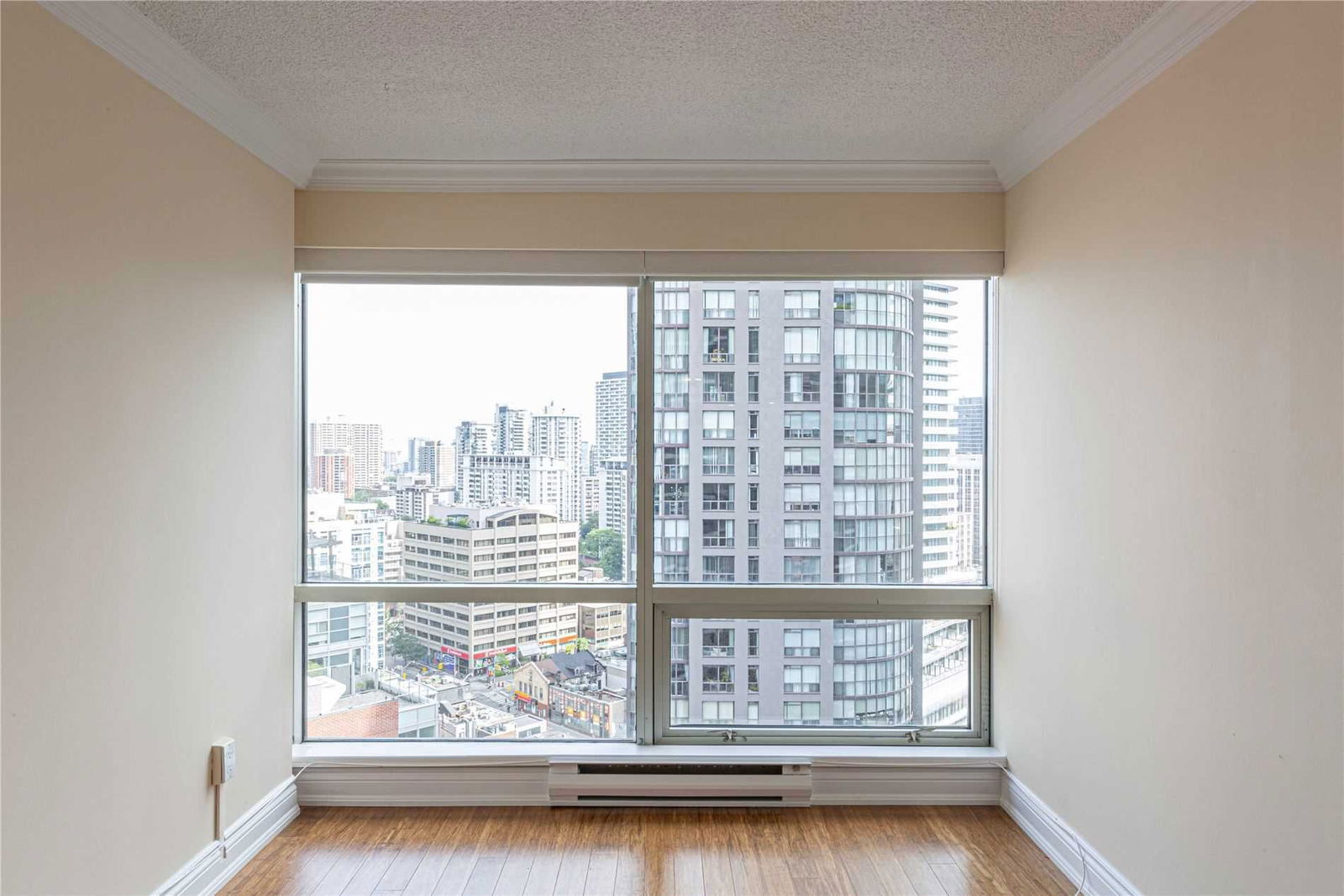 1001 Bay St, unit 2009 for rent - image #36