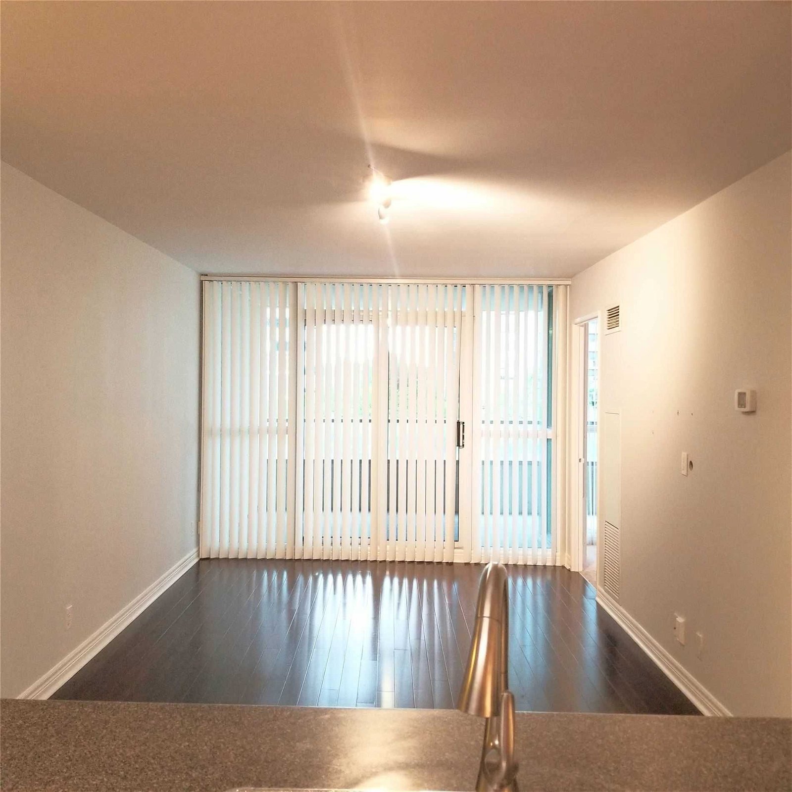 23 Hollywood Ave, unit 511 for rent - image #6