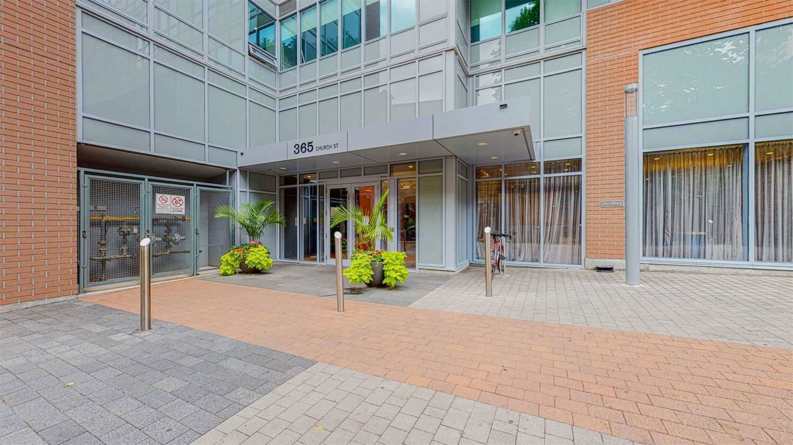 365 Church St, unit 701 for sale - image #29