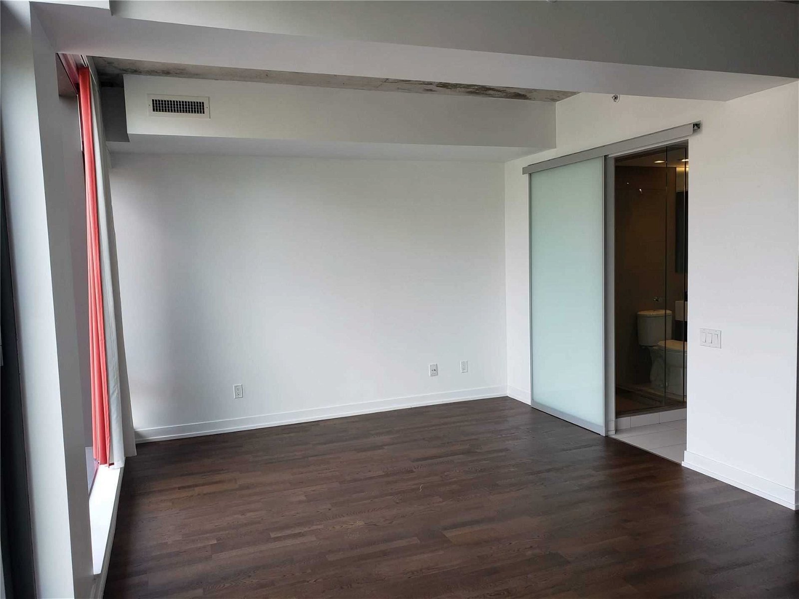 560 King St W, unit 506 for rent - image #2