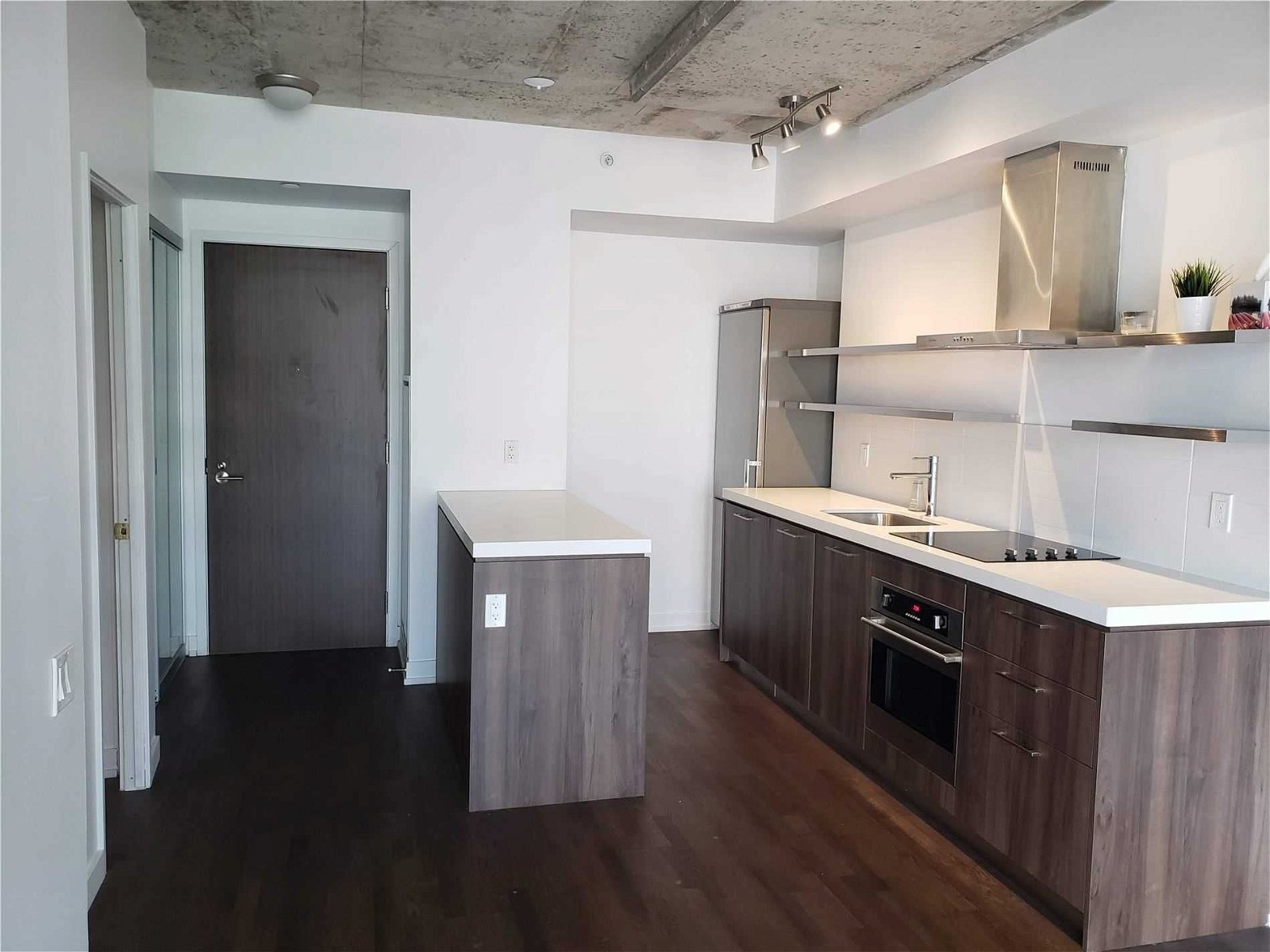 560 King St W, unit 506 for rent - image #8