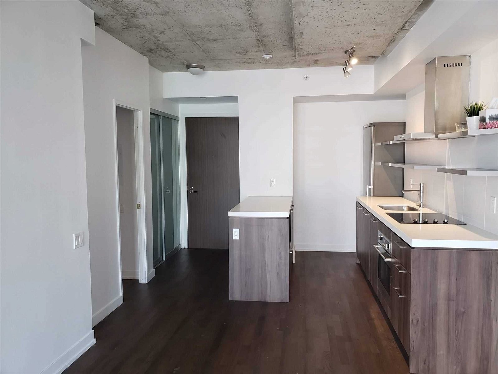 560 King St W, unit 506 for rent - image #9
