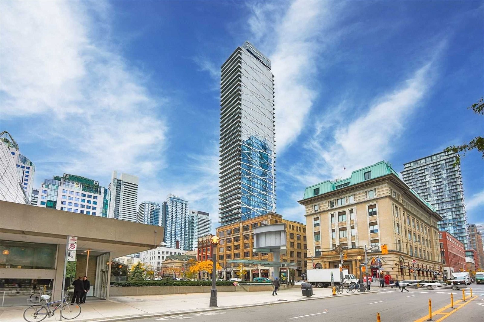 224 King St W, unit 2802 for rent - image #1
