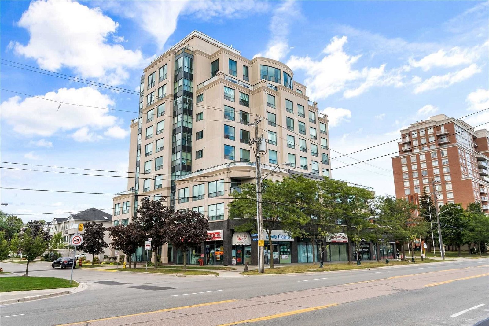 1 Hycrest Ave, unit 807 for sale - image #1