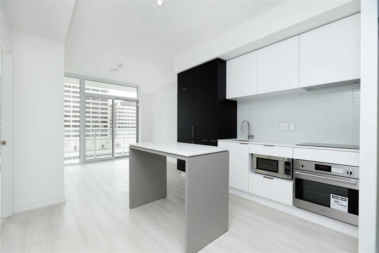 33 Helendale Ave, unit 1807 for sale - image #32