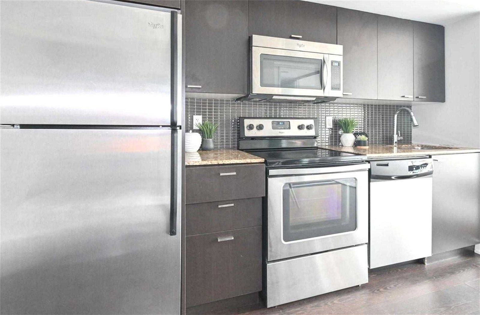 775 King St W, unit 515 for rent - image #3
