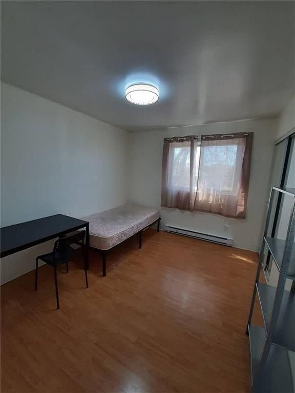 26 Courville Coachway, unit Room2 for rent - image #3