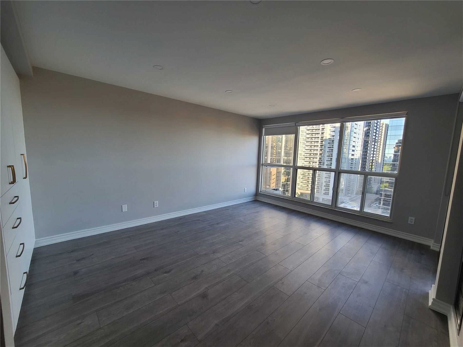 18 Hollywood Ave, unit 1507 for rent - image #6