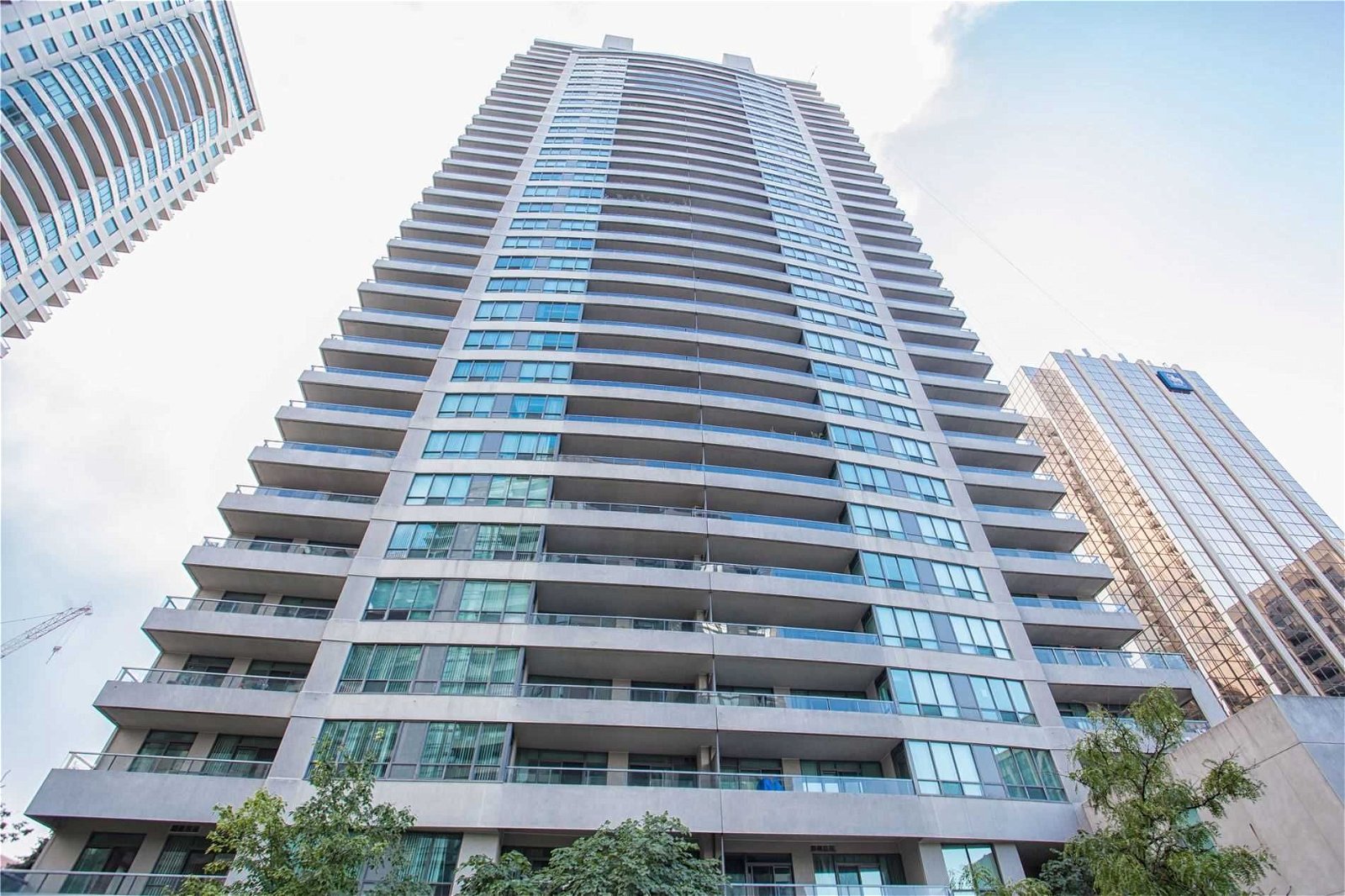 23 Hollywood Ave, unit 310 for sale - image #1