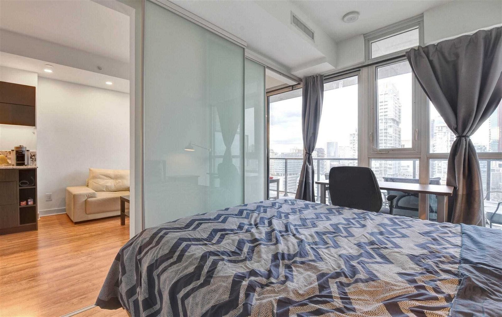 290 Adelaide St W, unit 2206 for sale - image #8