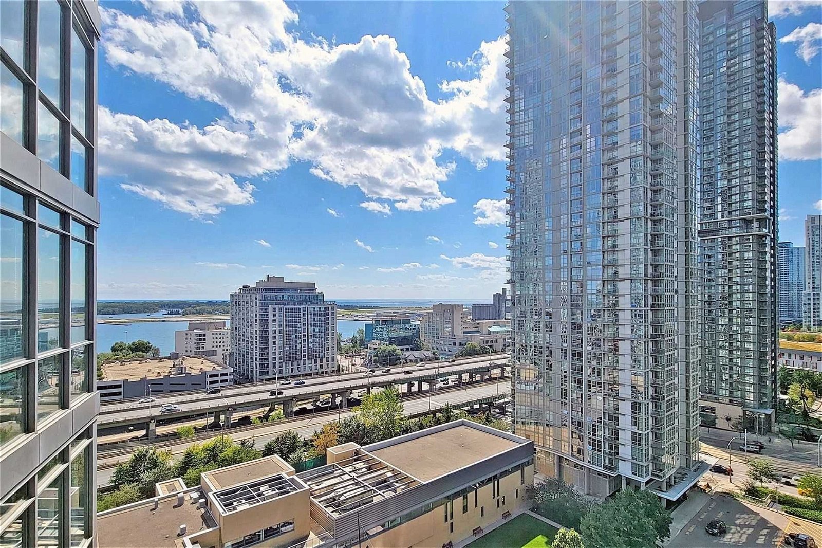 3 Navy Wharf Crt, unit 1703 for rent - image #7
