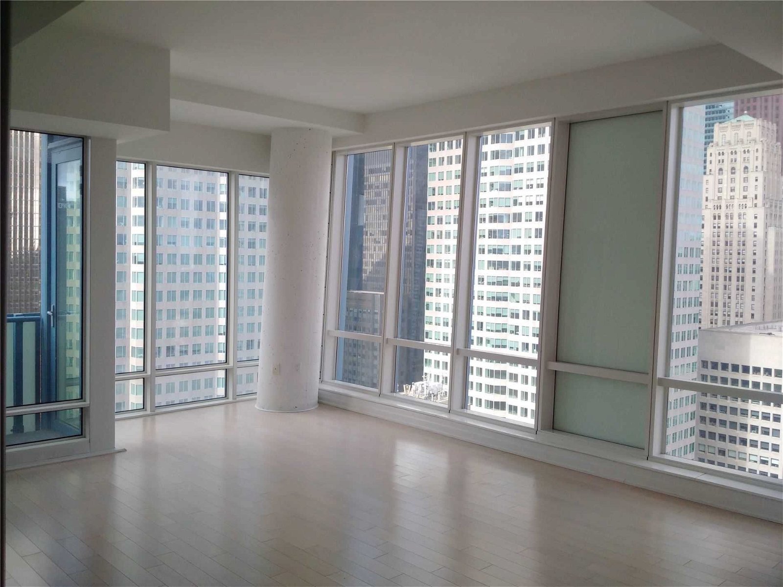 8 The Esplanade Ave, unit 2805 for rent - image #13