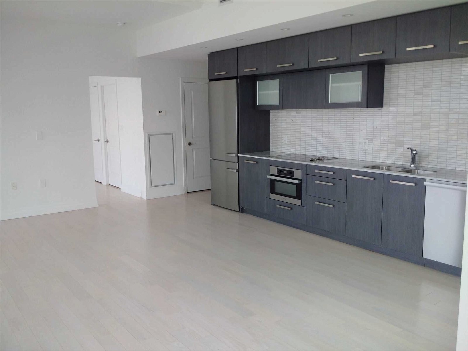 8 The Esplanade Ave, unit 2805 for rent - image #14