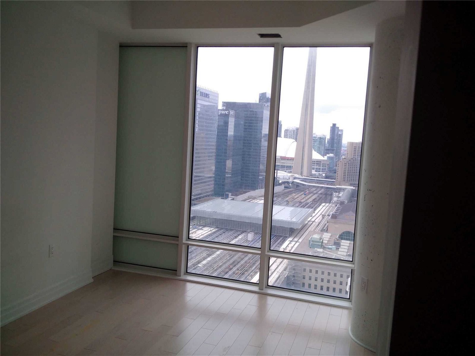 8 The Esplanade Ave, unit 2805 for rent - image #15