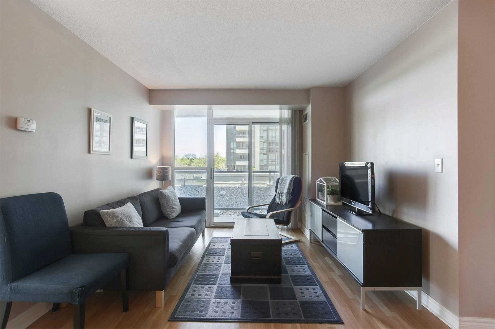 23 Hollywood Ave, unit 305 for rent - image #14