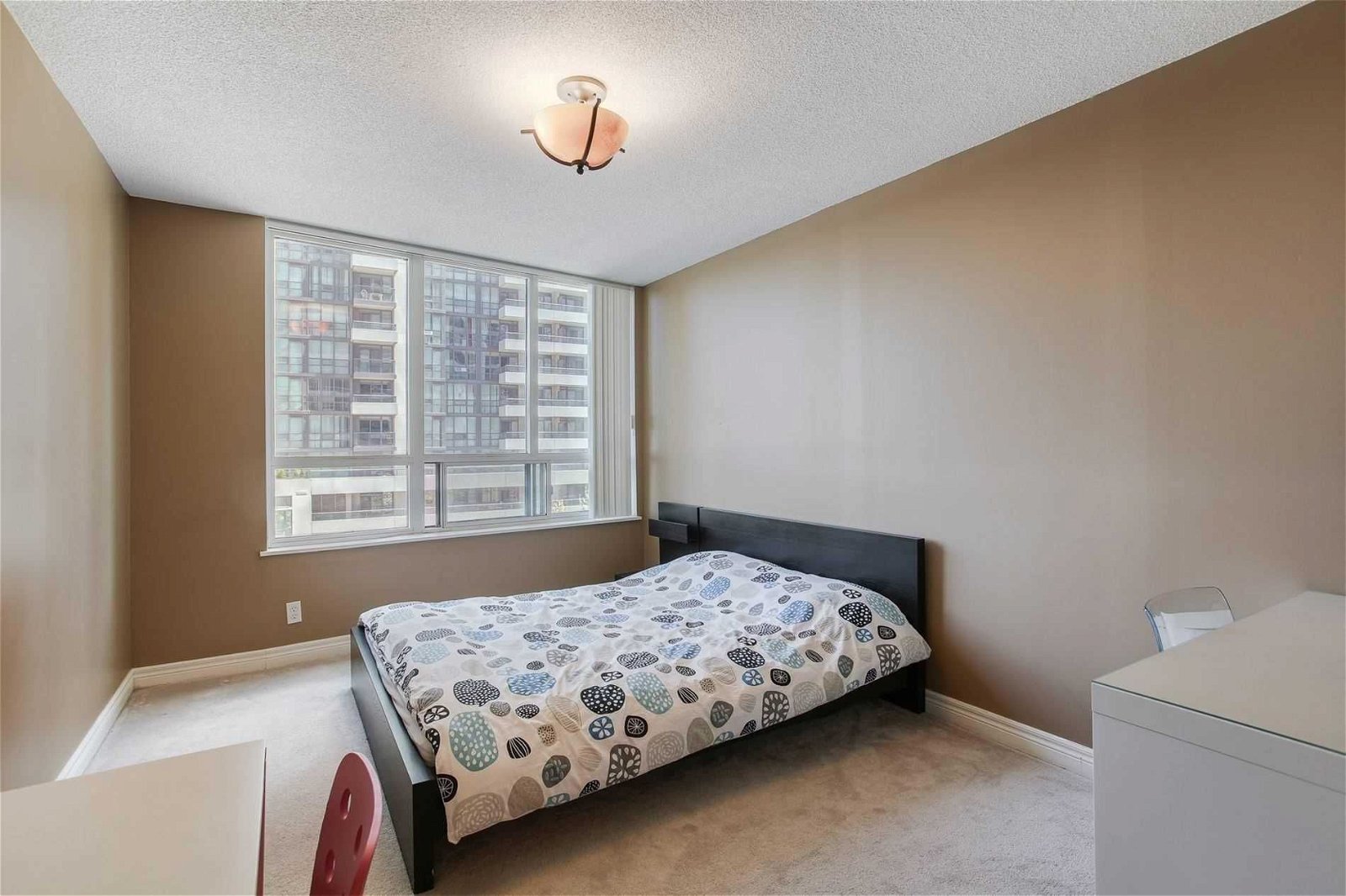 23 Hollywood Ave, unit 305 for rent - image #18