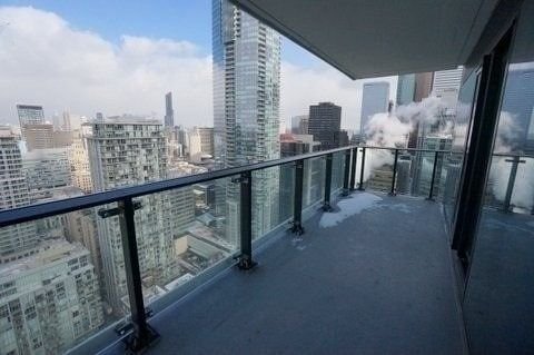224 King St W, unit 3503 for rent - image #2