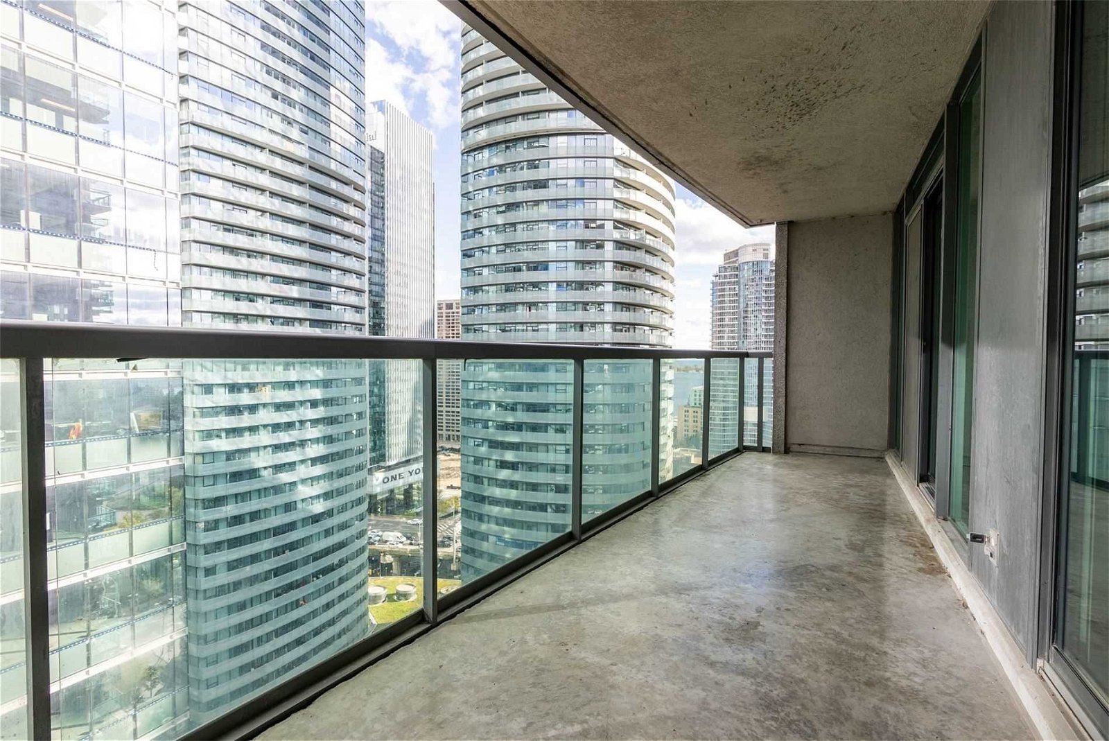 30 Grand Trunk Cres, unit 2709 for sale - image #26