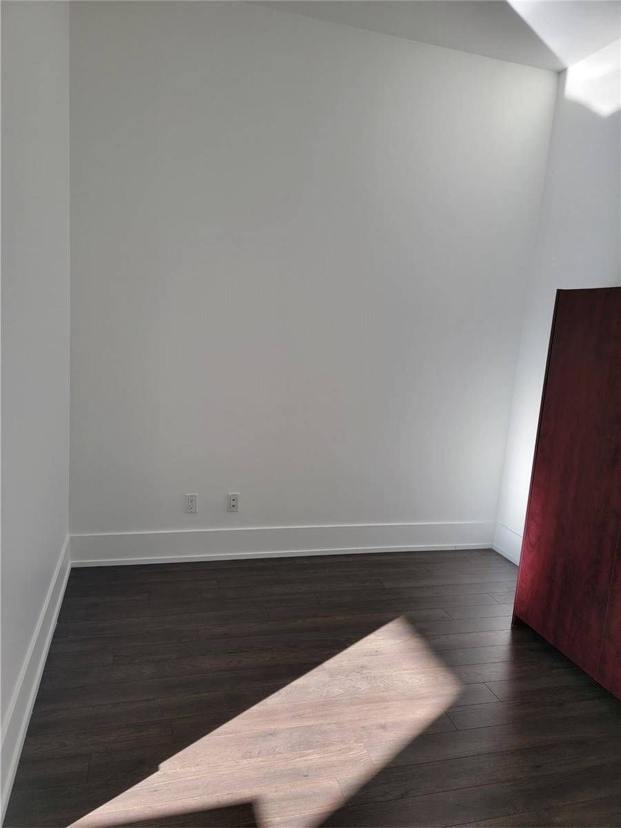 120 Homewood Ave, unit 414 for rent - image #2