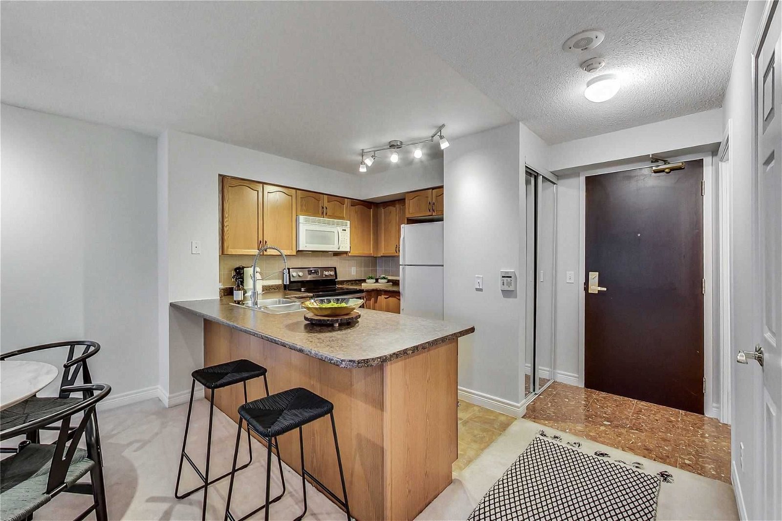 30 Grand Trunk Cres, unit 2908 for sale - image #12