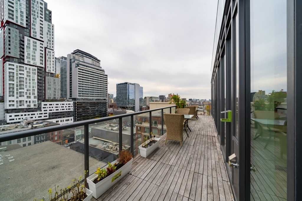 15 Beverley St, unit Ph4 for sale - image #17