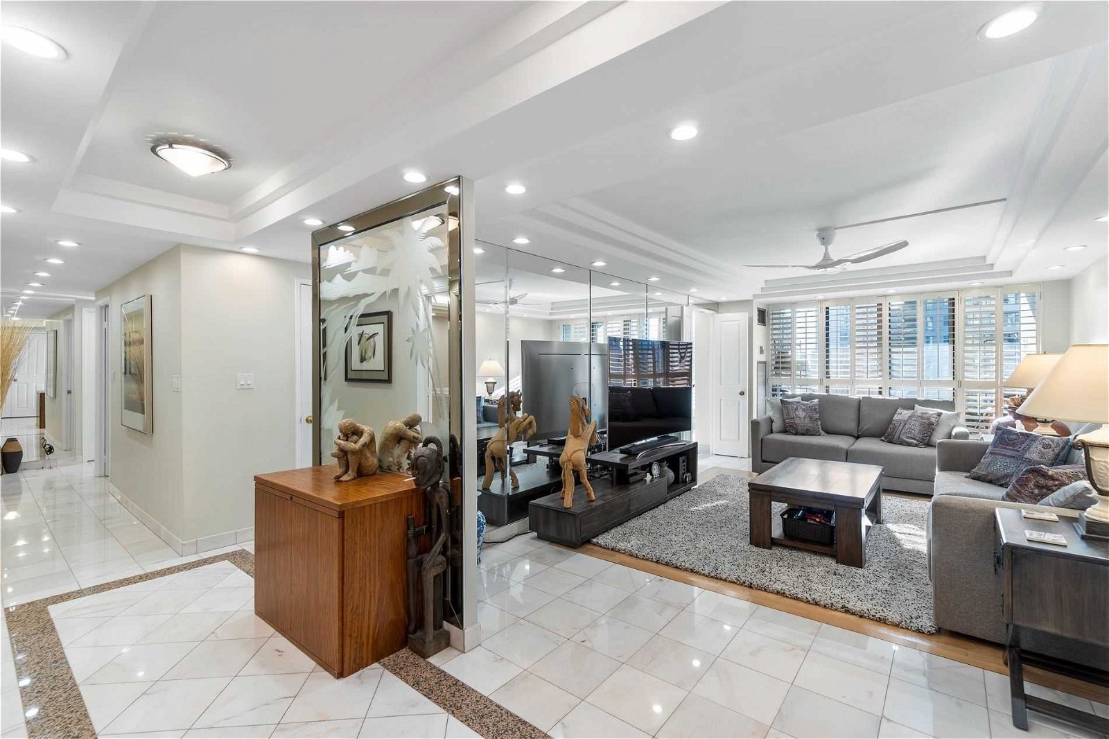 18 Hollywood Ave, unit 1500 for sale - image #2