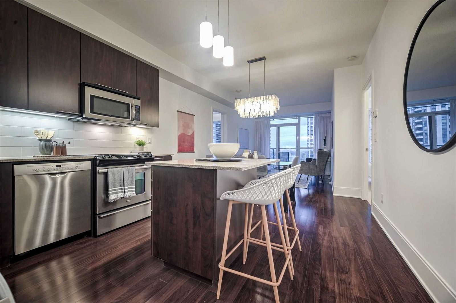 25 Broadway Ave, unit 604 for sale - image #24