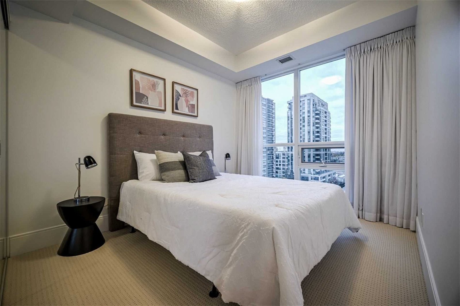 25 Broadway Ave, unit 604 for sale - image #9