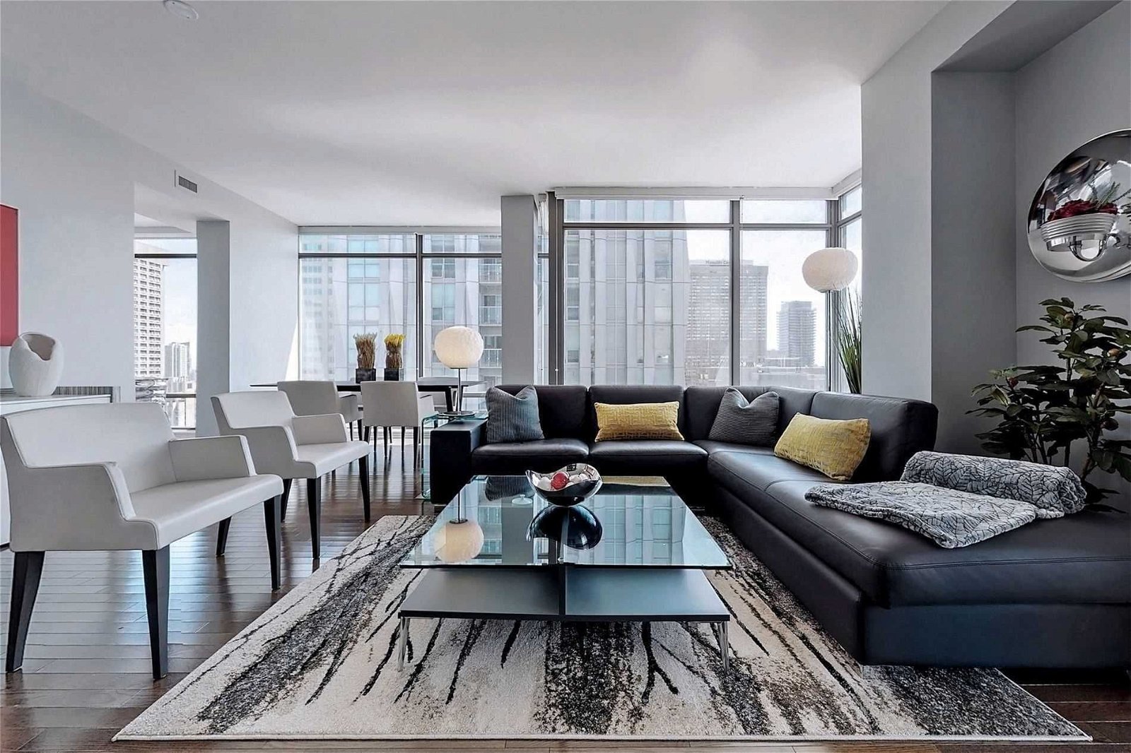 18 Yorkville Ave, unit 2603 for sale - image #12