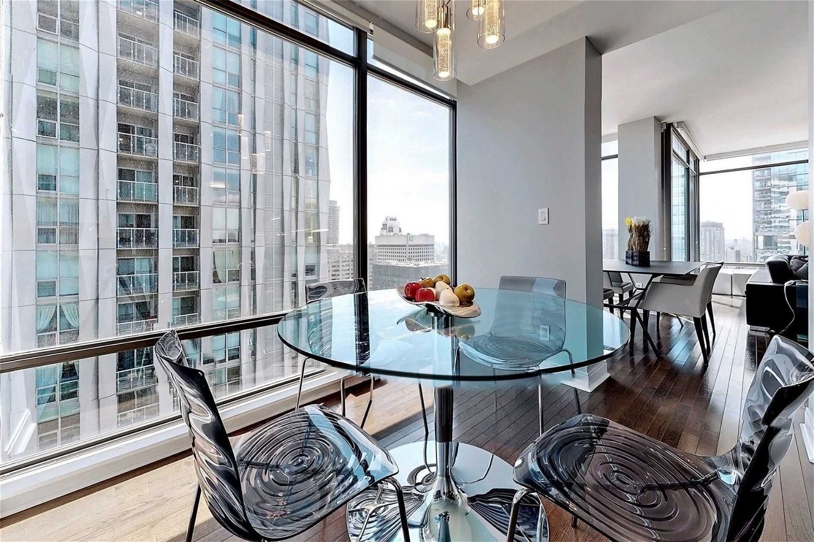 18 Yorkville Ave, unit 2603 for sale - image #4